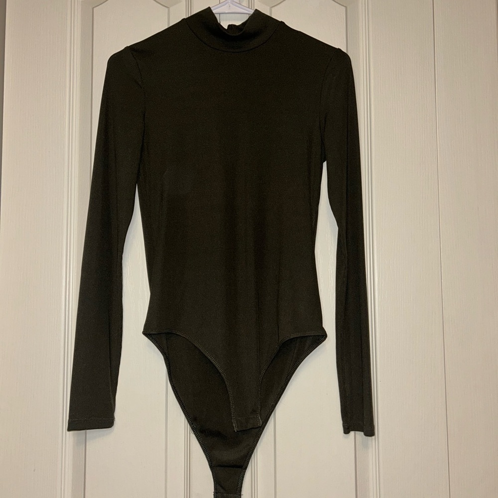 H&M Ribbed Army Green Mockneck Bodysuit